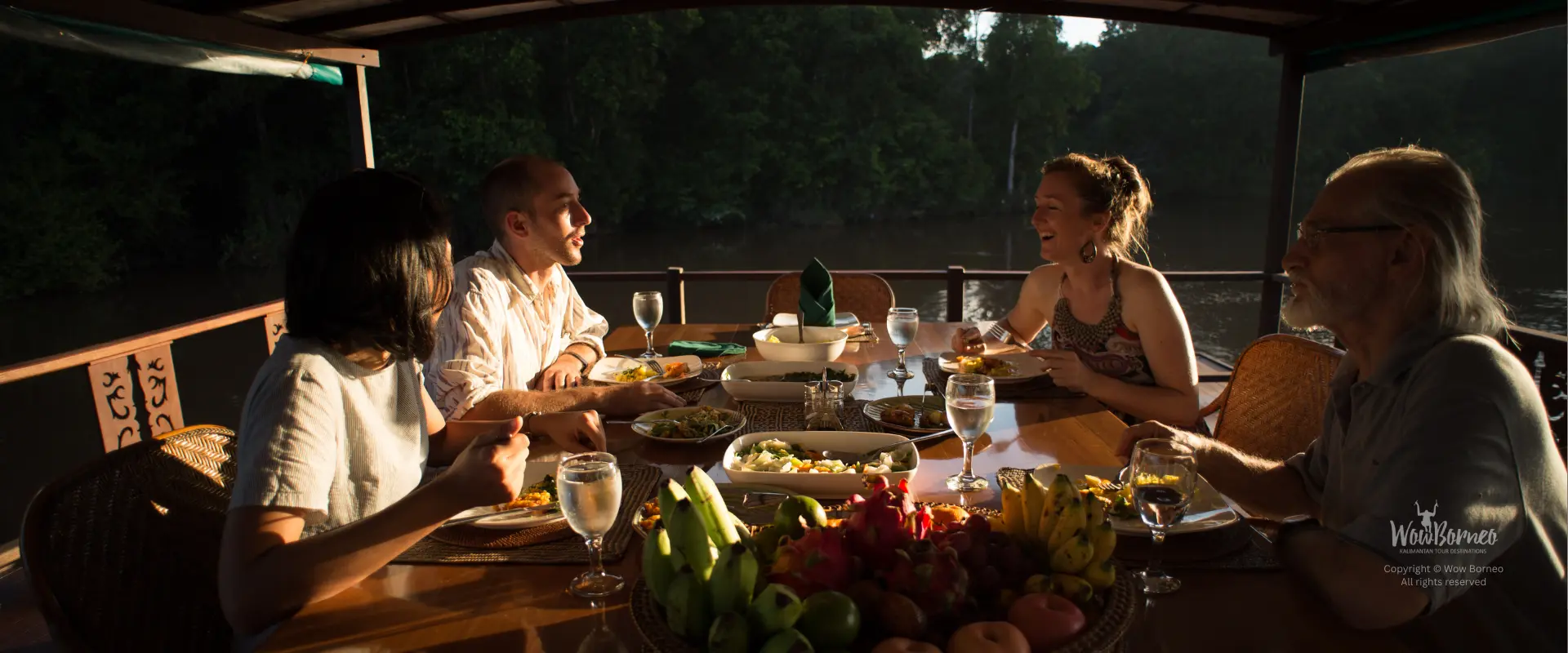 Dinner on board the Rahai’i Pangun